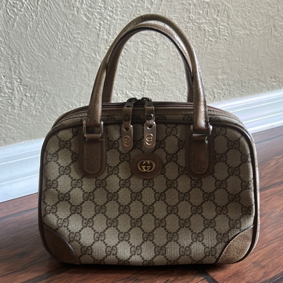 Vintage 1980’s Authentic Gucci Handbag - Picture 1 of 9